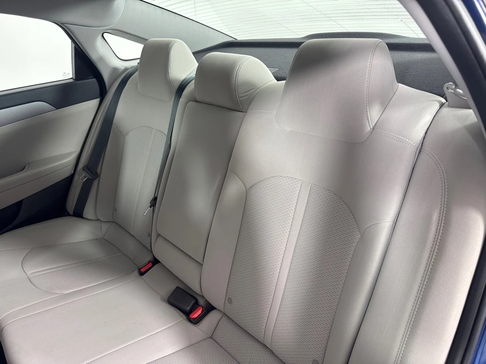 2018 Hyundai Sonata - Image 18 of 21