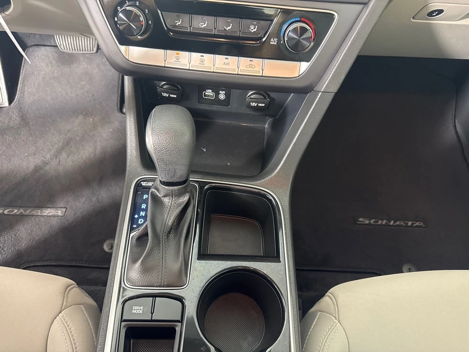 2018 Hyundai Sonata - Image 16 of 21