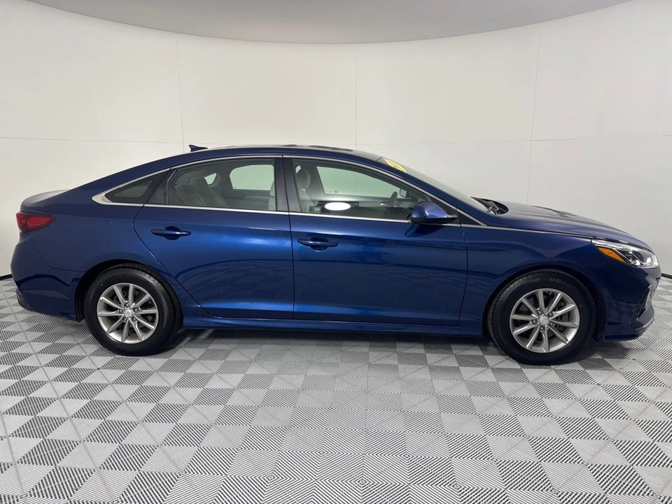 2018 Hyundai Sonata - Image 4 of 21