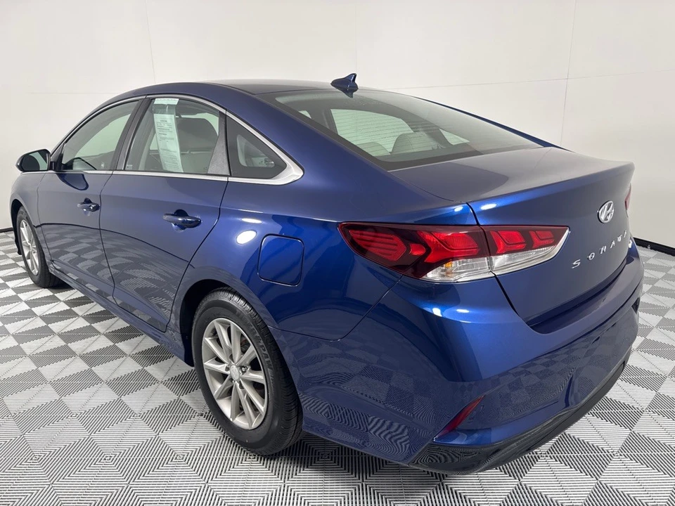 2018 Hyundai Sonata - Image 7 of 12