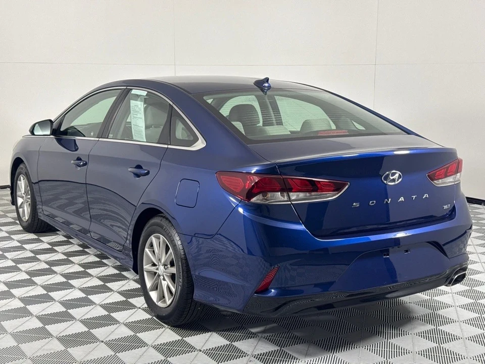 2018 Hyundai Sonata - Image 6 of 21