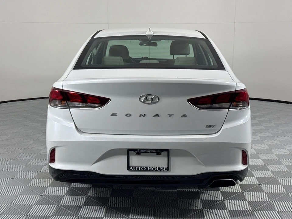 2018 Hyundai Sonata - Image 6 of 12