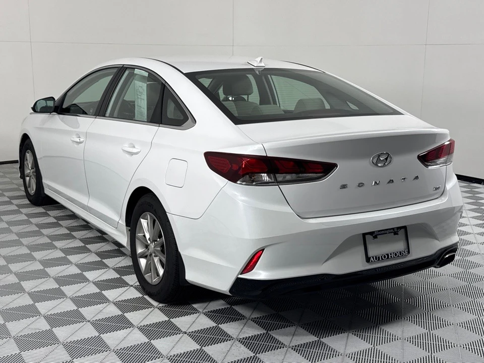 2018 Hyundai Sonata - Image 7 of 12