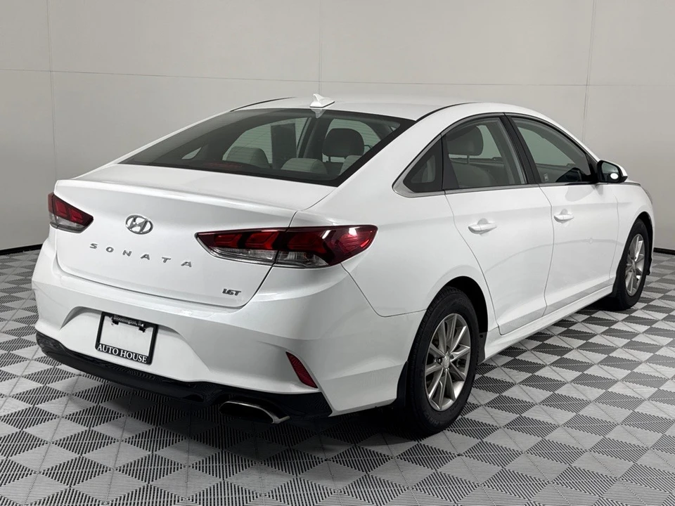 2018 Hyundai Sonata - Image 5 of 12