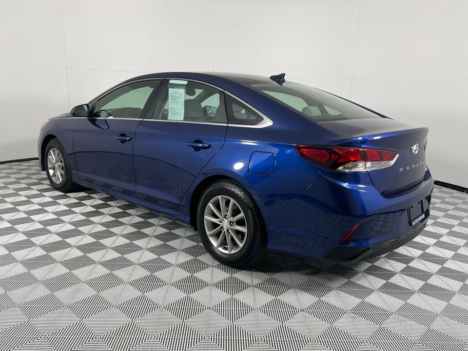 2018 Hyundai Sonata - Image 5 of 12