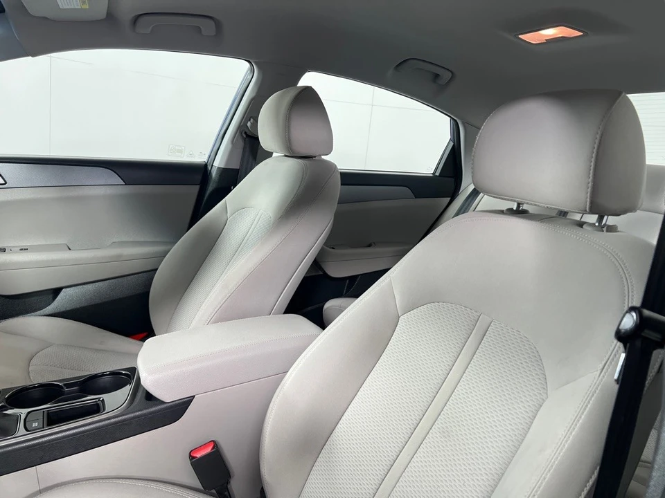 2018 Hyundai Sonata - Image 9 of 21