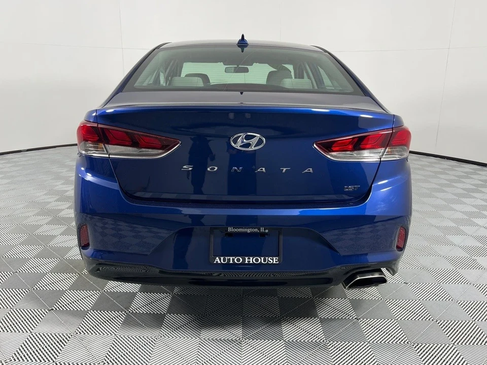 2018 Hyundai Sonata - Image 4 of 12