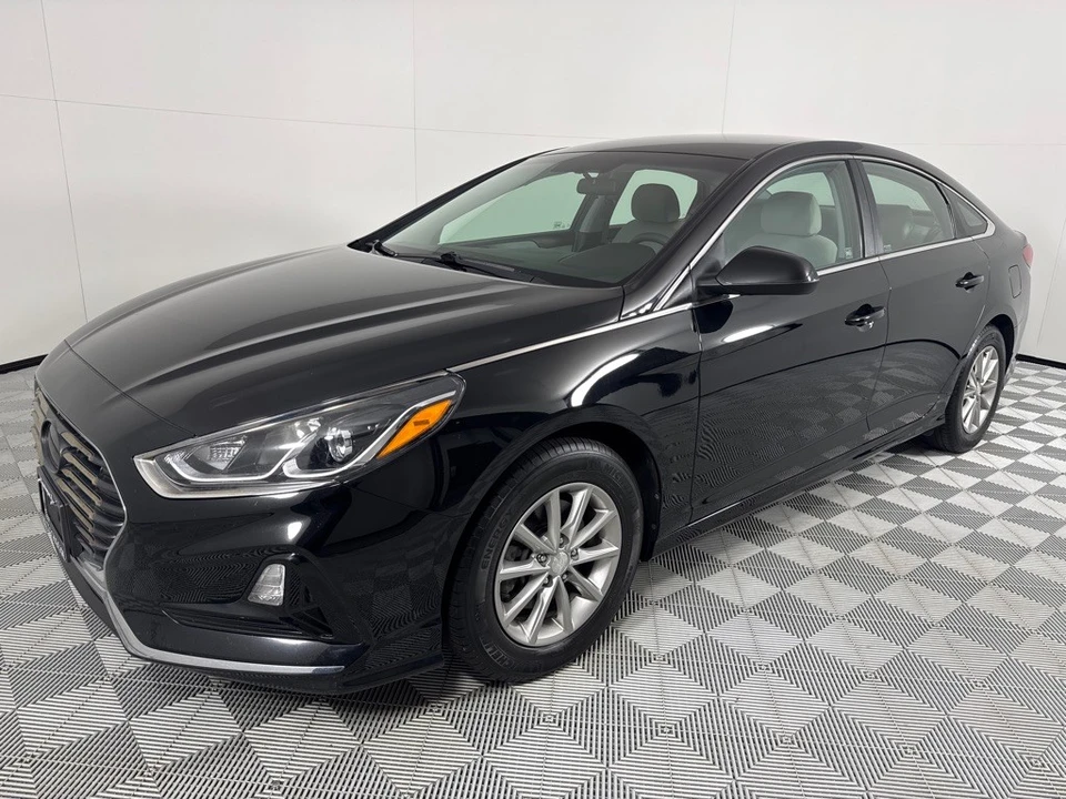 2018 Hyundai Sonata - Image 10 of 21
