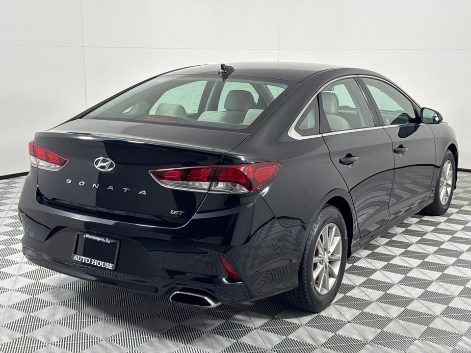 2018 Hyundai Sonata - Image 5 of 12