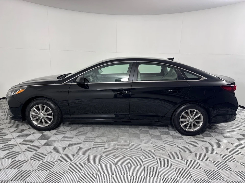 2018 Hyundai Sonata - Image 9 of 21