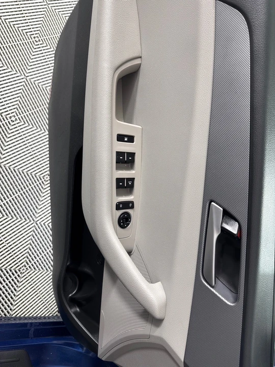 2018 Hyundai Sonata - Image 11 of 12