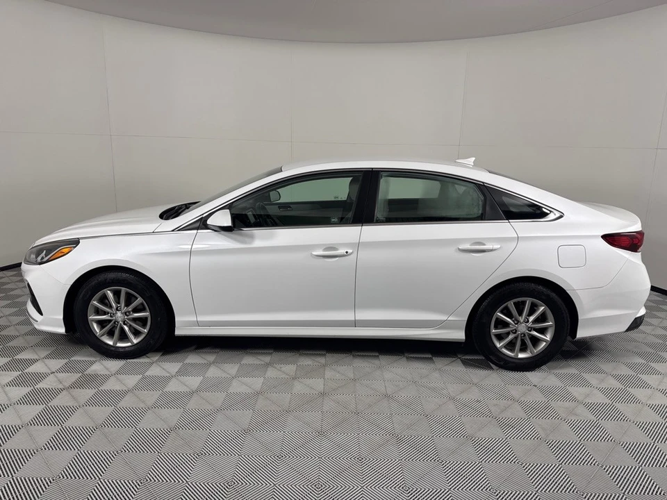 2018 Hyundai Sonata - Image 8 of 21