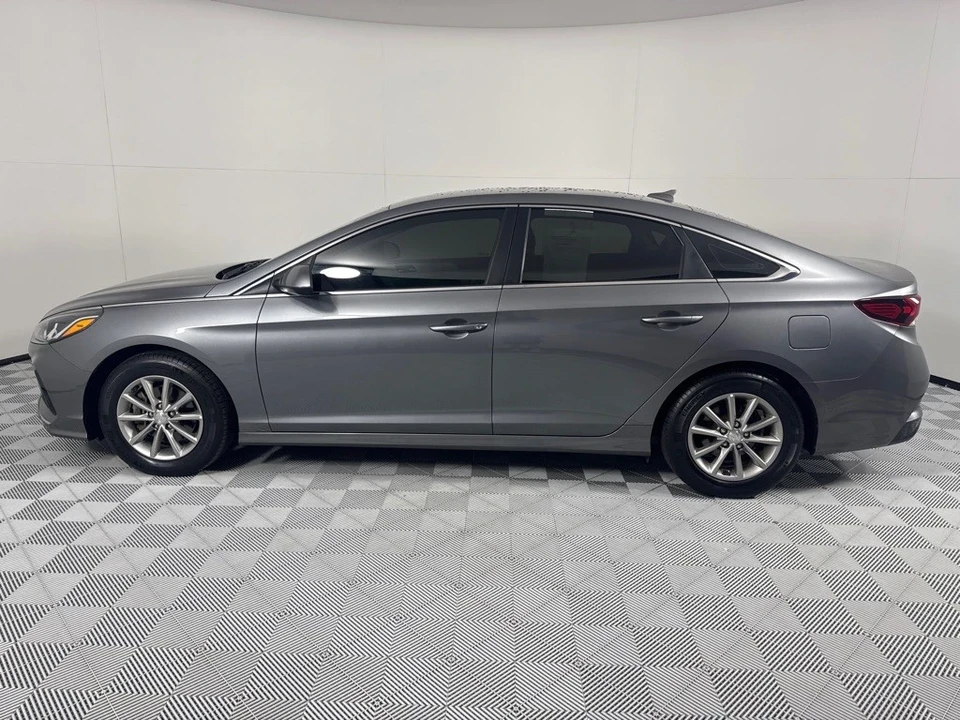 2018 Hyundai Sonata - Image 9 of 12