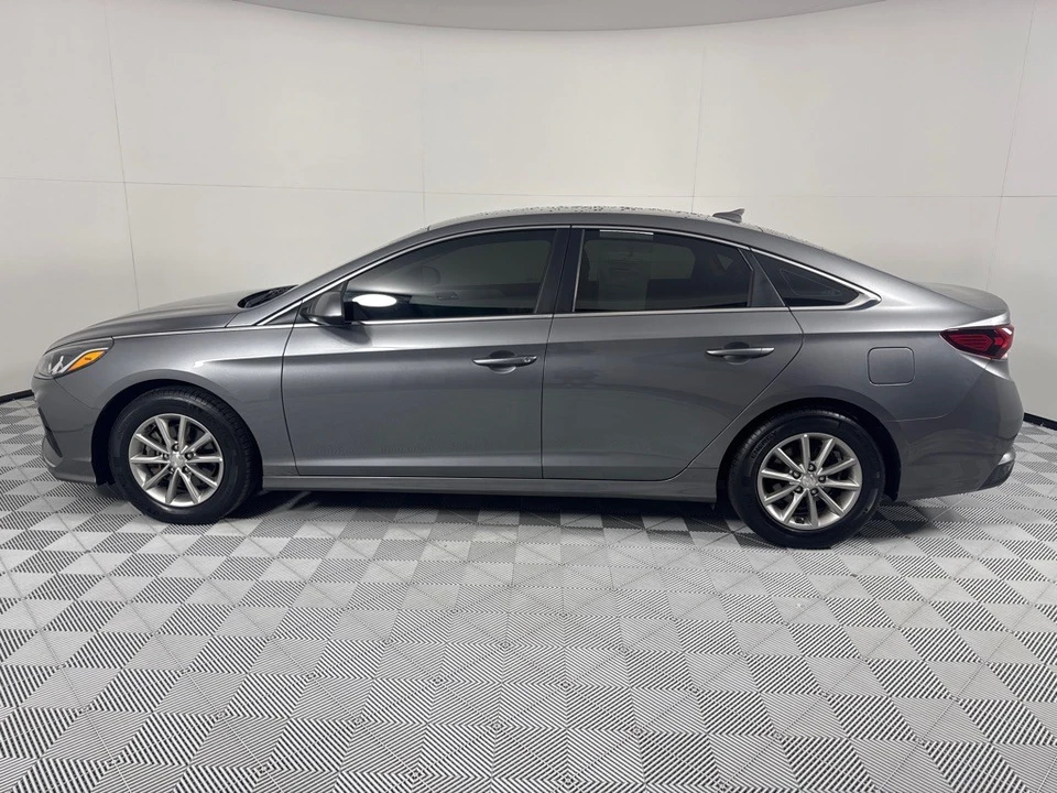 2018 Hyundai Sonata - Image 9 of 12