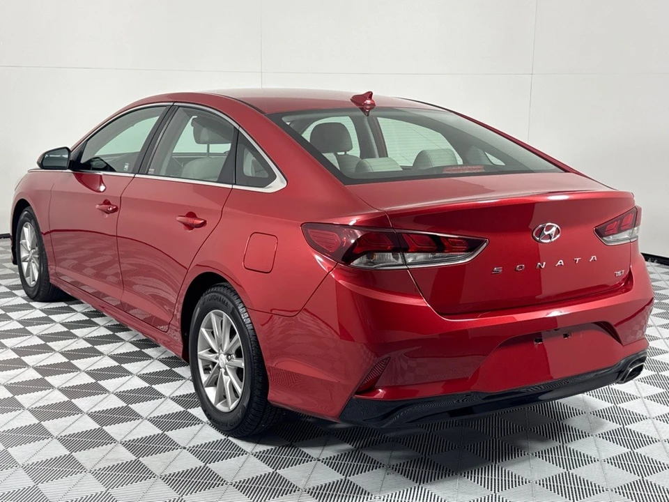 2018 Hyundai Sonata - Image 7 of 12