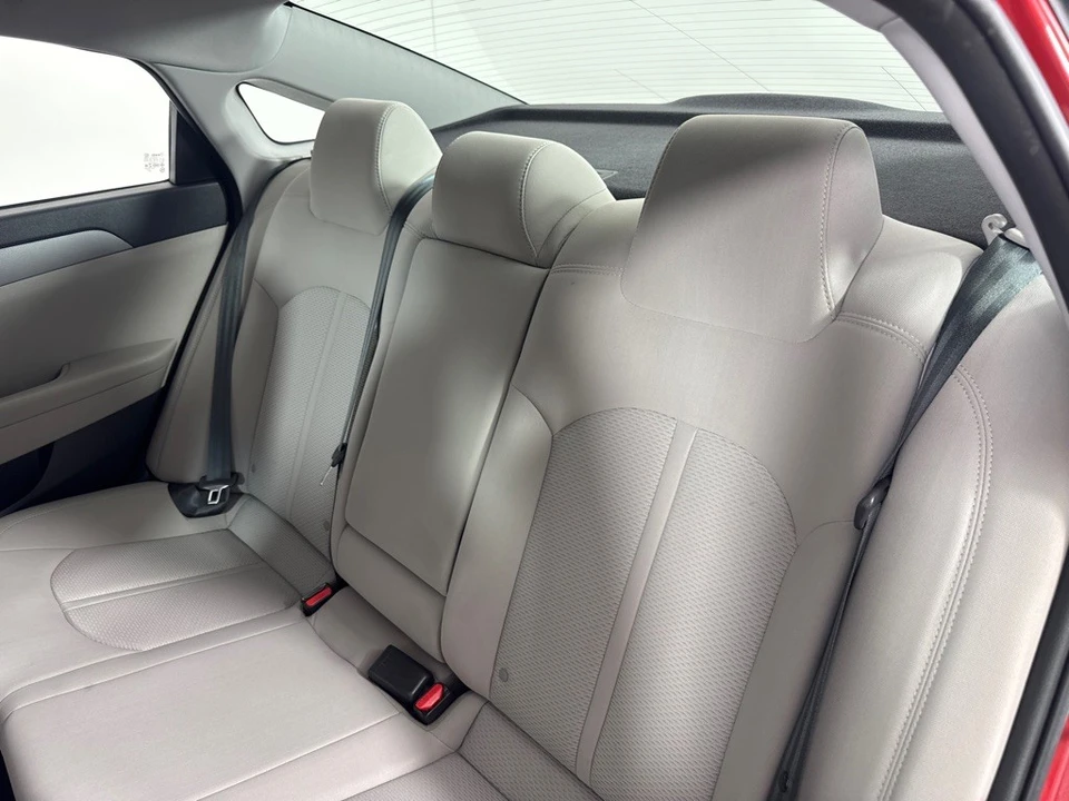 2018 Hyundai Sonata - Image 18 of 21