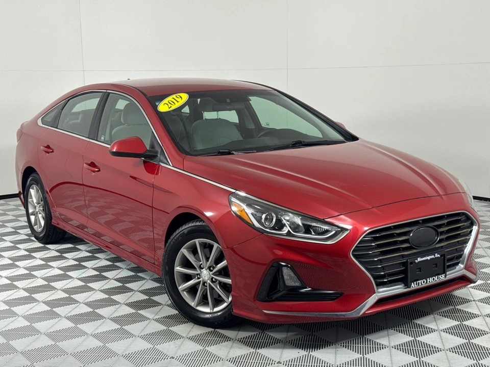 2018 Hyundai Sonata - Image 2 of 12