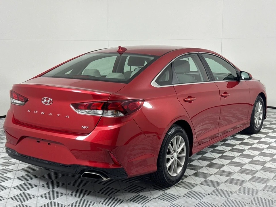 2018 Hyundai Sonata - Image 5 of 12