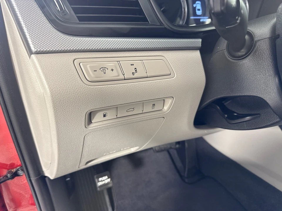 2018 Hyundai Sonata - Image 13 of 21
