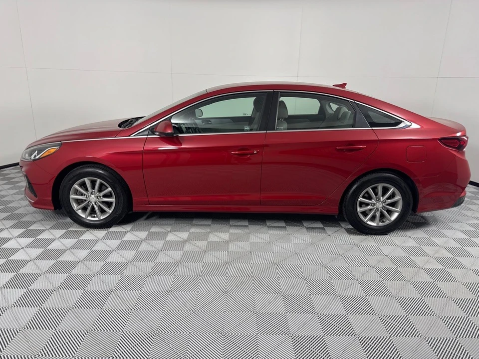 2018 Hyundai Sonata - Image 9 of 21