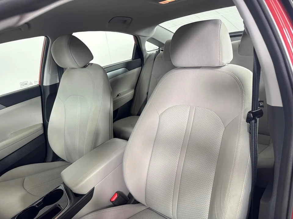 2018 Hyundai Sonata - Image 15 of 21