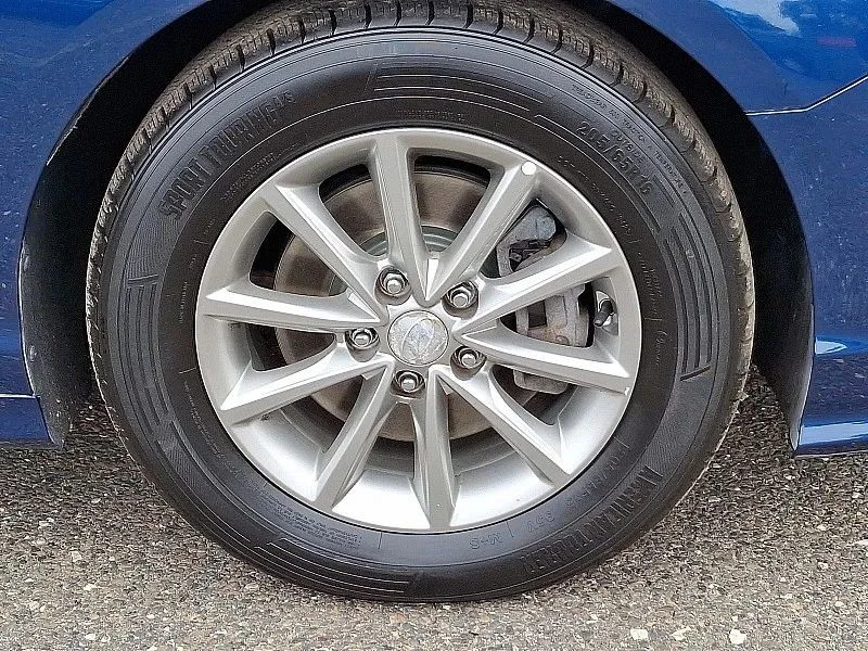 2018 Hyundai Sonata - Image 9 of 12