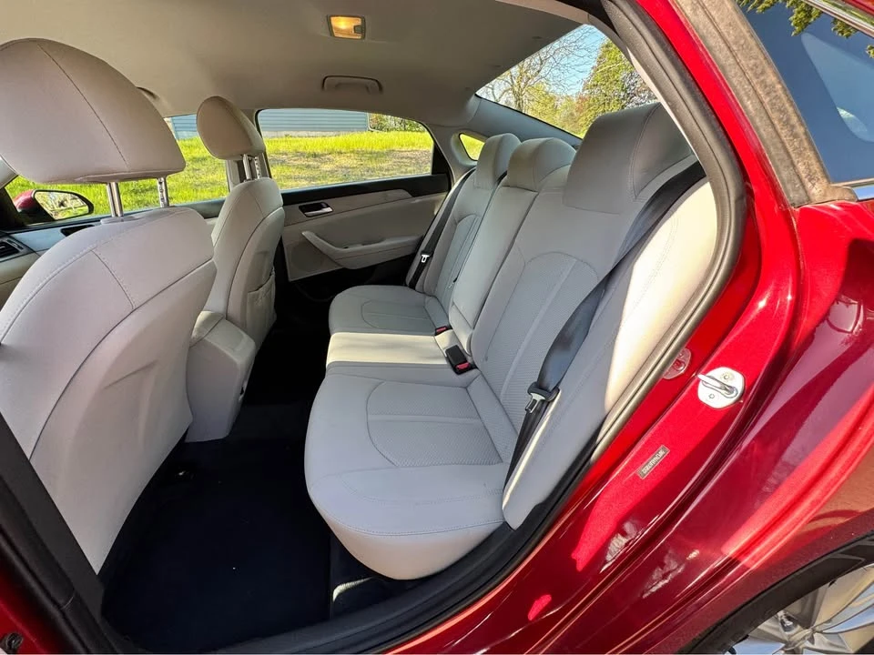 2018 Hyundai Sonata - Image 9 of 16