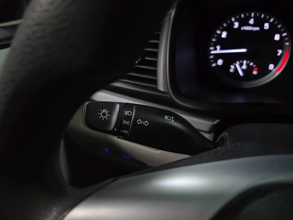 2018 Hyundai Sonata - Image 20 of 21