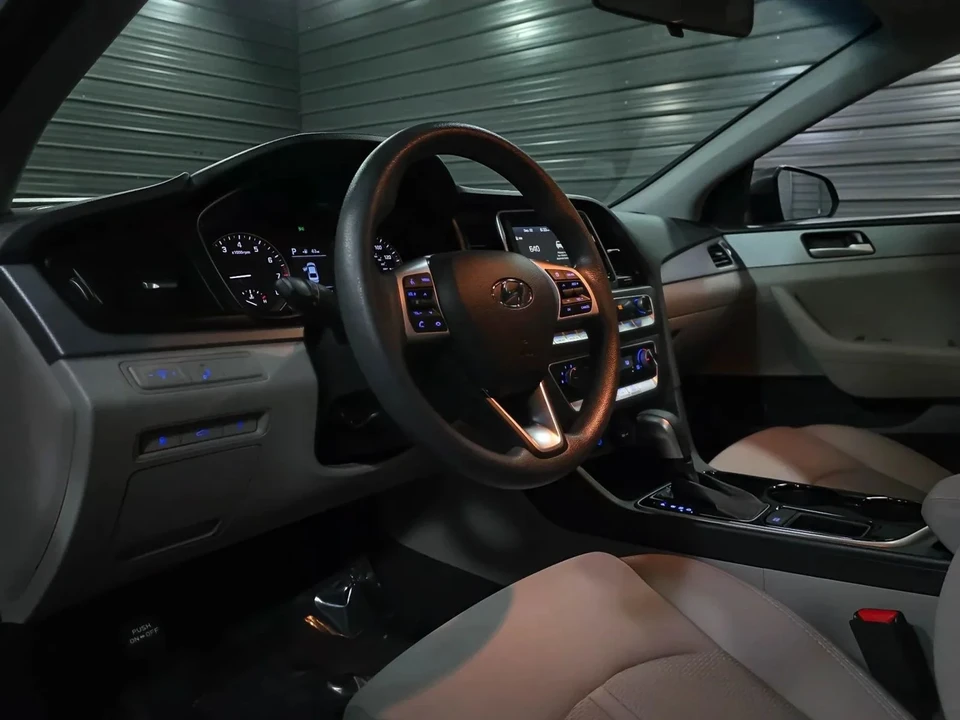 2018 Hyundai Sonata - Image 10 of 12