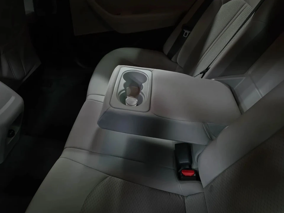 2018 Hyundai Sonata - Image 17 of 21
