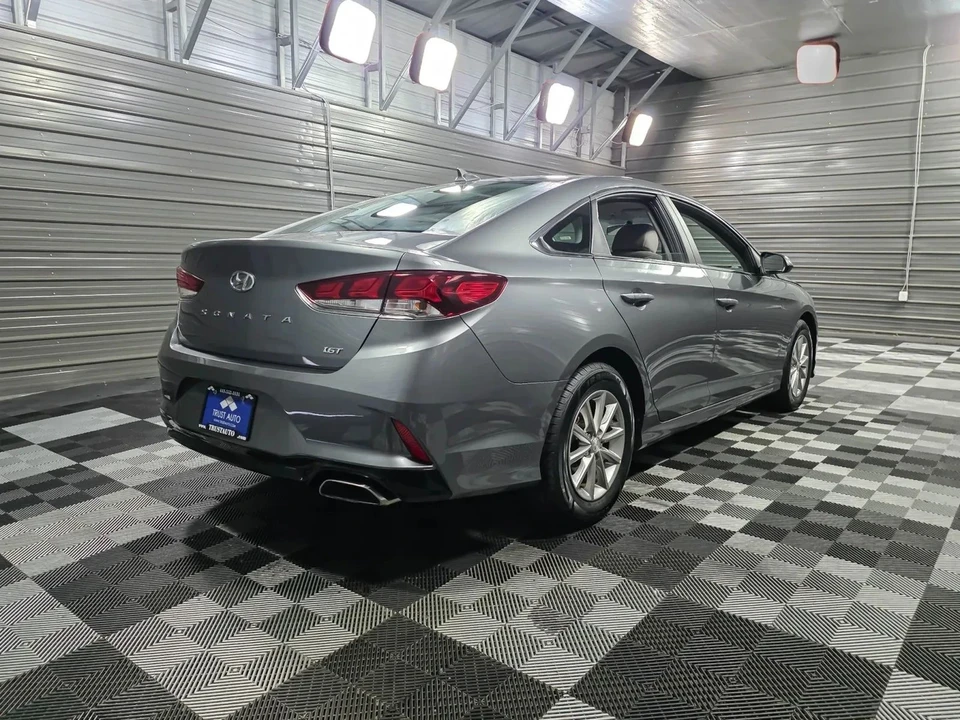 2018 Hyundai Sonata - Image 5 of 12
