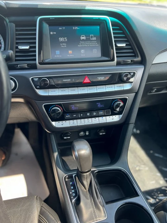 2018 Hyundai Sonata - Image 10 of 18