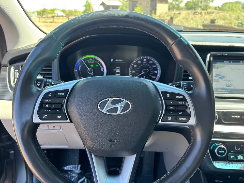 2018 Hyundai Sonata - Image 9 of 16