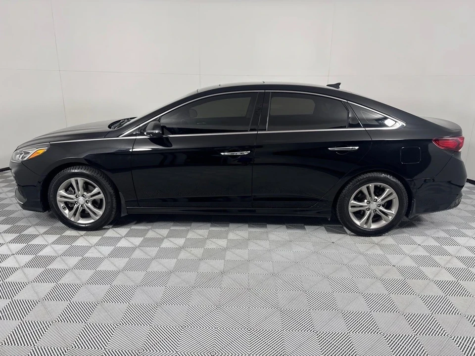 2018 Hyundai Sonata - Image 8 of 12