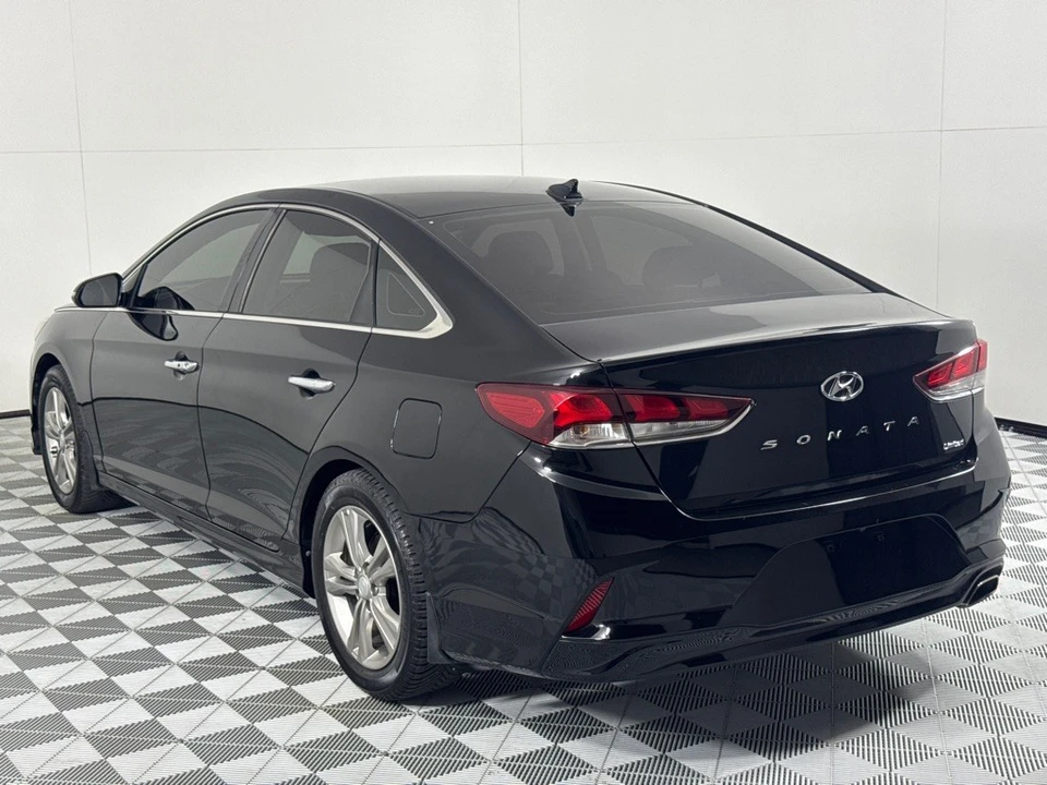 2018 Hyundai Sonata - Image 7 of 12