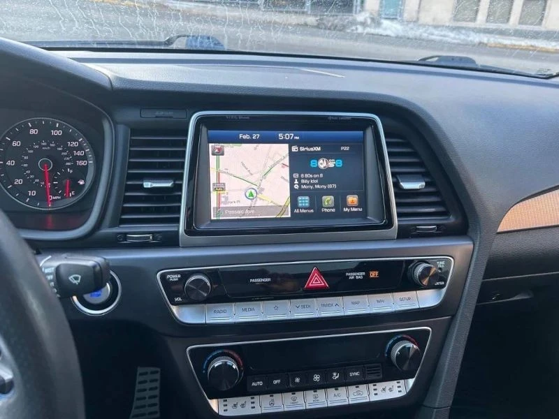 2018 Hyundai Sonata - Image 11 of 12
