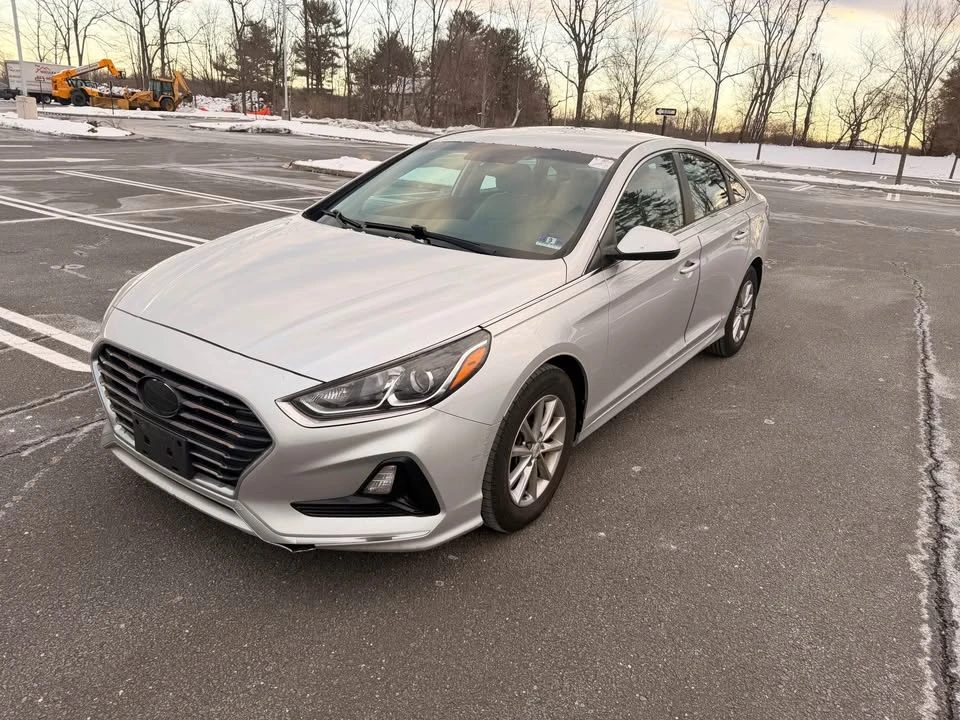 2018 Hyundai Sonata - Image 4 of 17