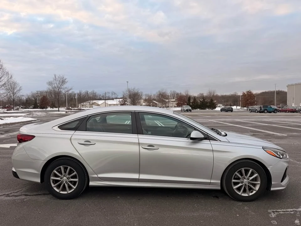 2018 Hyundai Sonata - Image 3 of 17