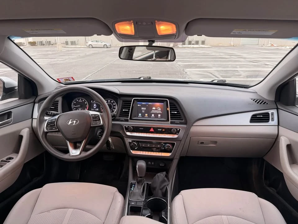 2018 Hyundai Sonata - Image 11 of 17
