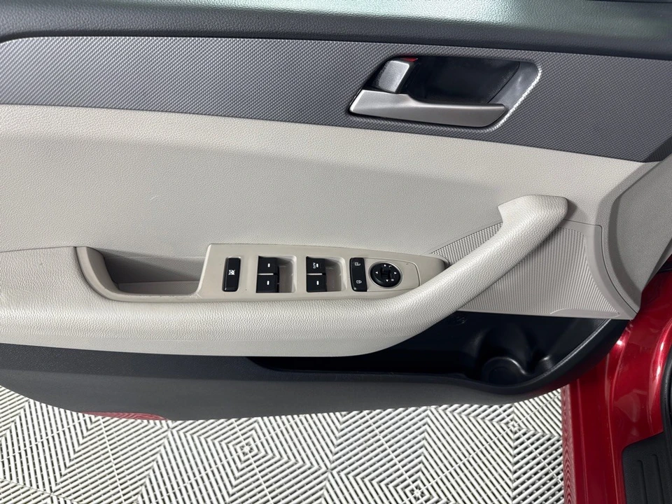 2018 Hyundai Sonata - Image 12 of 21