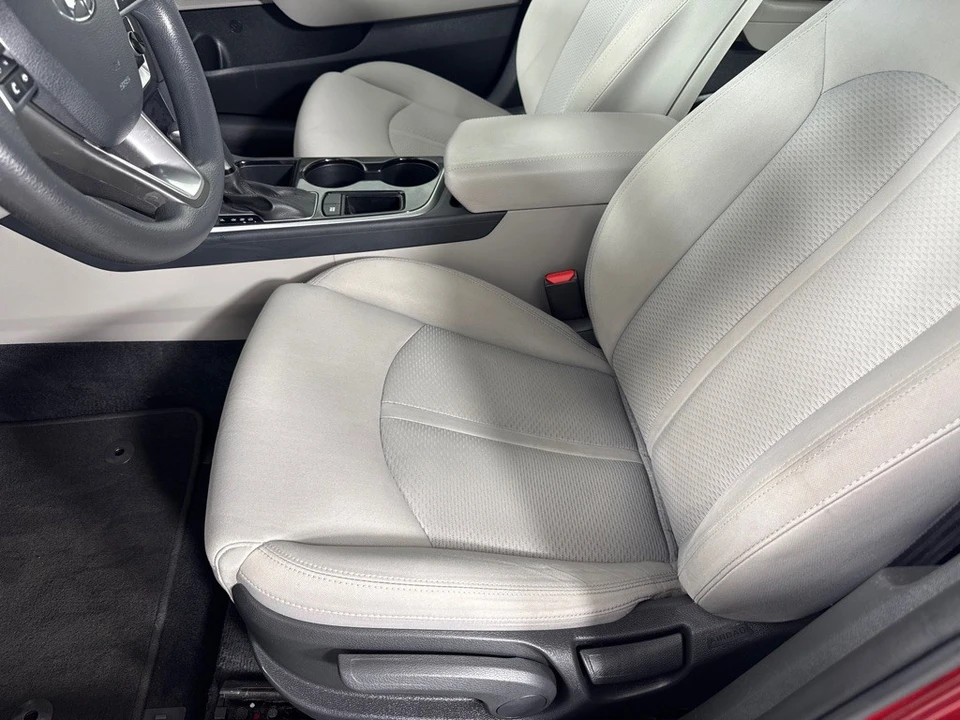 2018 Hyundai Sonata - Image 13 of 21