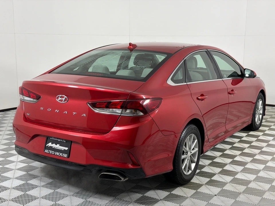 2018 Hyundai Sonata - Image 5 of 12