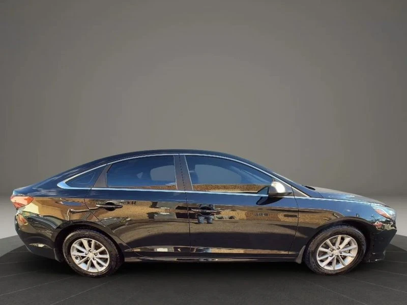 2018 Hyundai Sonata - Image 4 of 12
