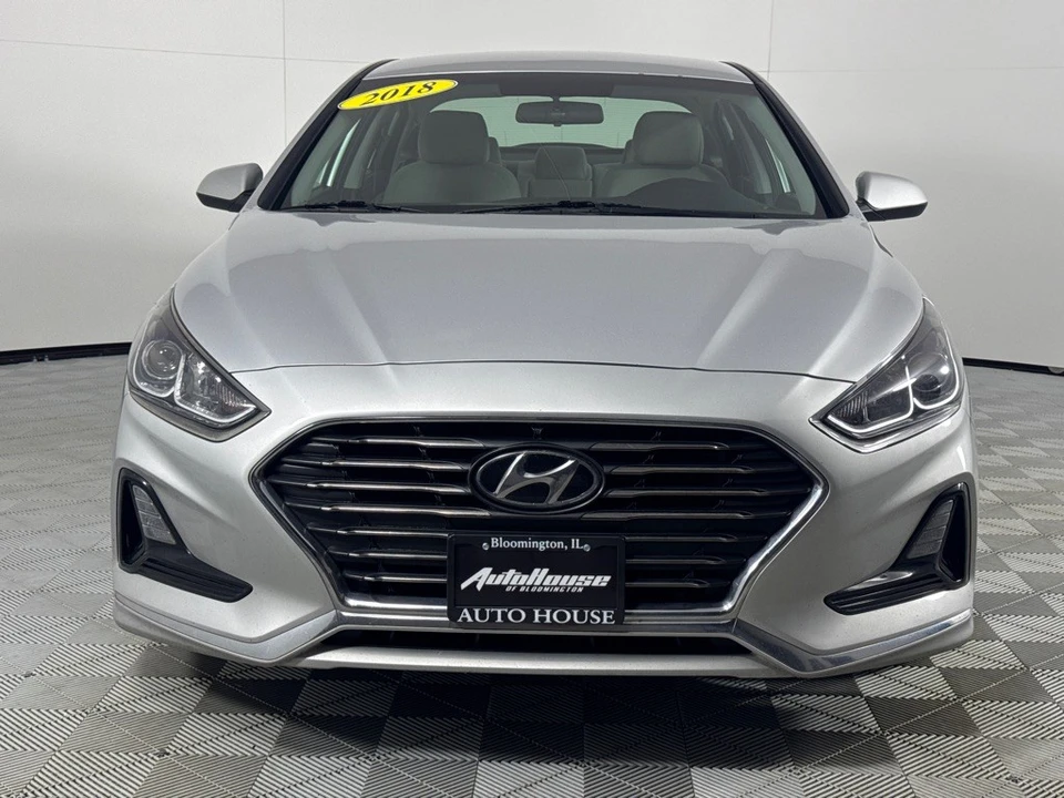 2018 Hyundai Sonata - Image 11 of 12