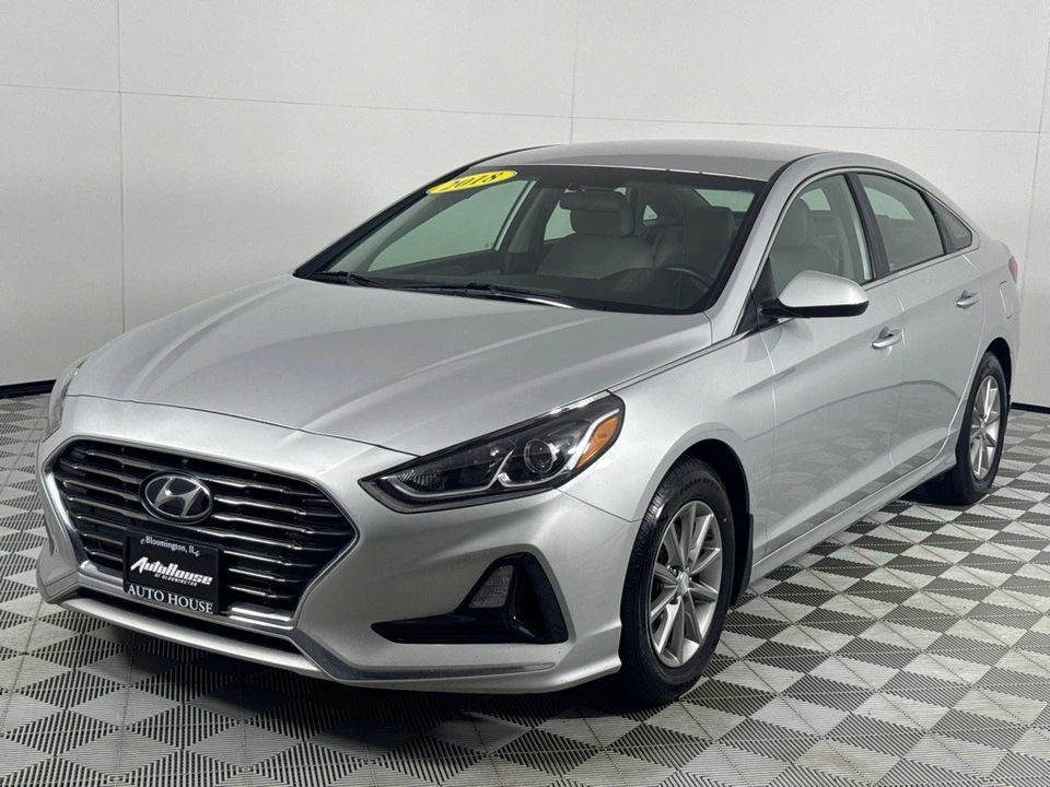 2018 Hyundai Sonata - Image 10 of 12