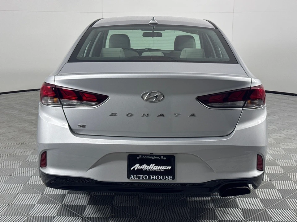 2018 Hyundai Sonata - Image 6 of 12