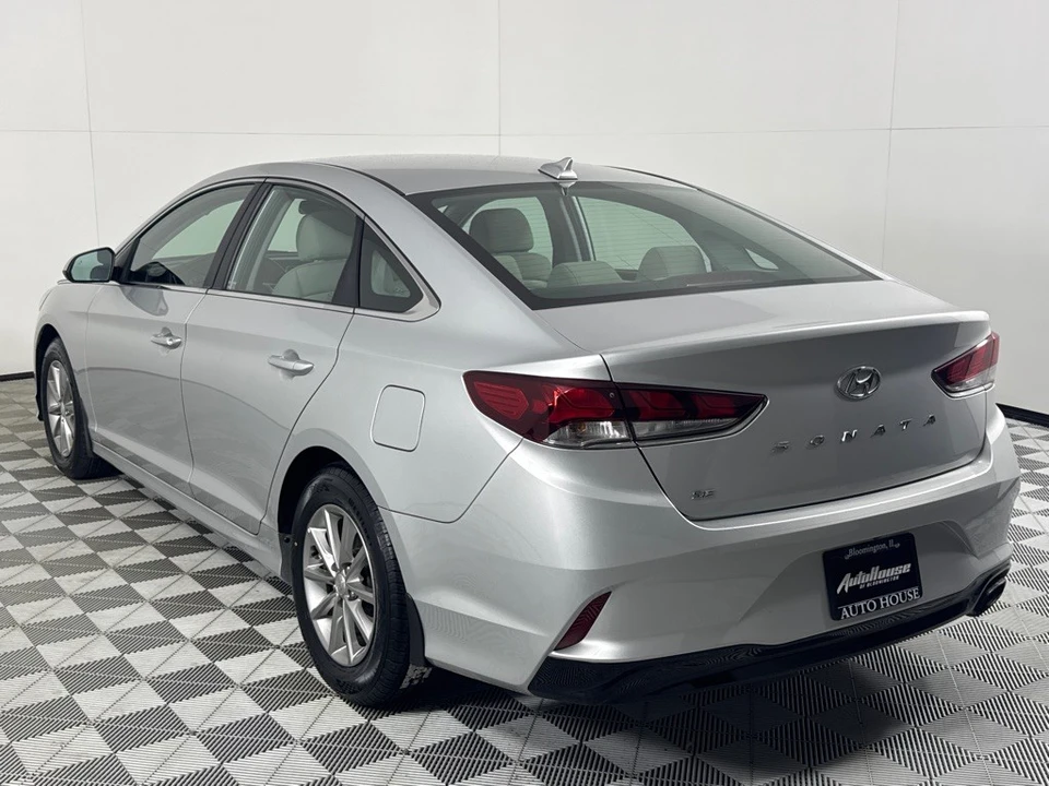 2018 Hyundai Sonata - Image 7 of 12