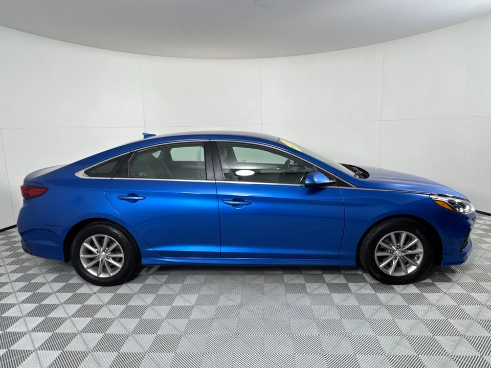 2018 Hyundai Sonata - Image 4 of 12
