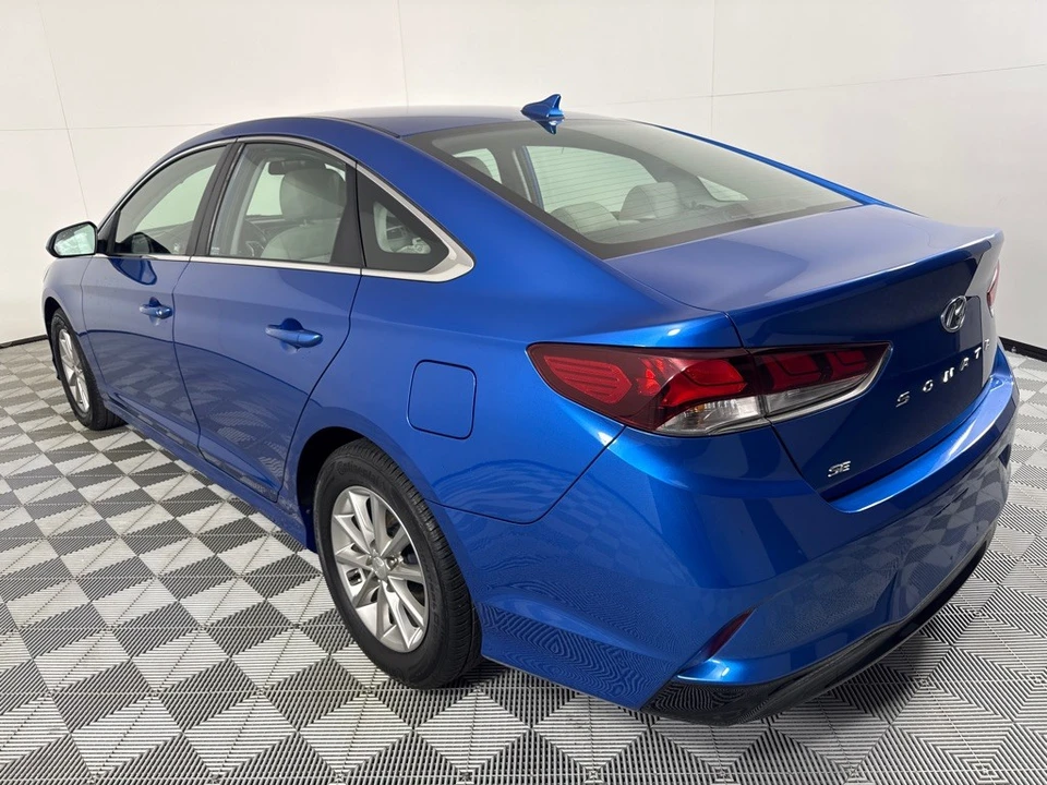 2018 Hyundai Sonata - Image 8 of 12