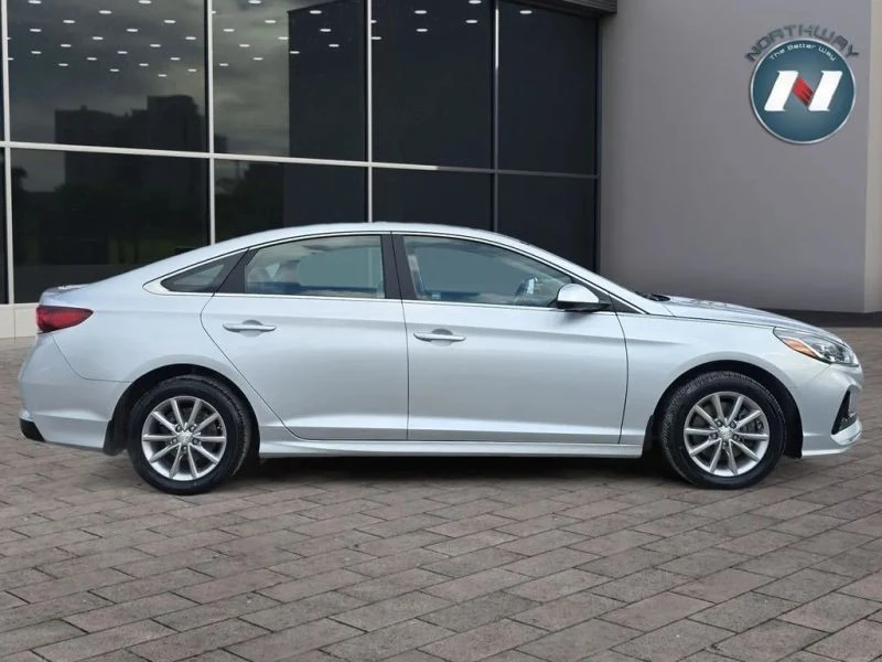 2018 Hyundai Sonata - Image 6 of 12